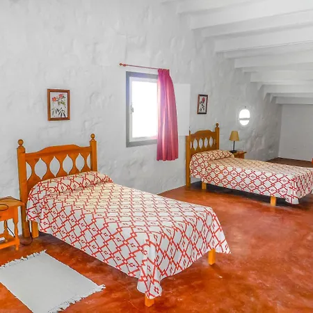 Sa Mesquida Sleeps 11 Pool Wifi *